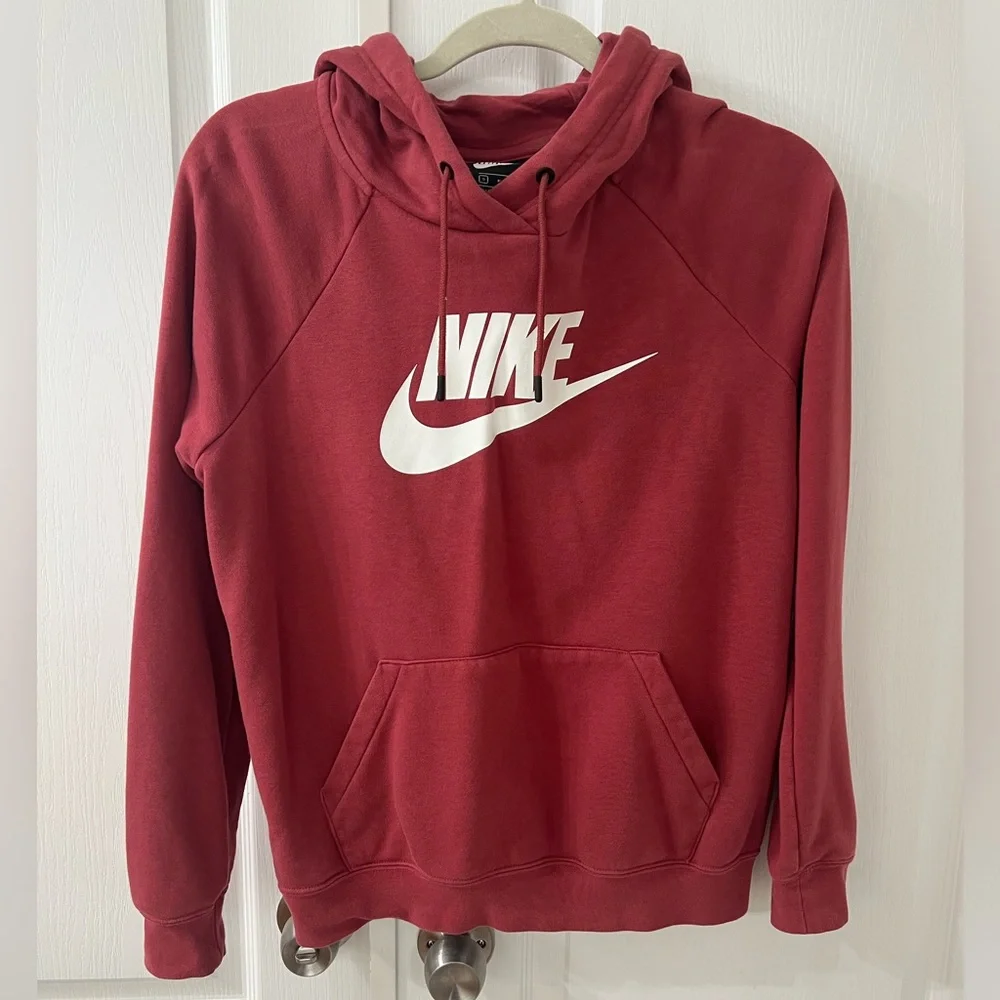 (NWOT) Red Nike Hoodie